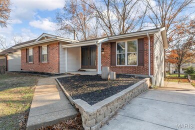 818 Reinke Rd, Ballwin, MO 63021 - photo 3