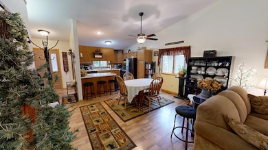 2610 9th St SW, Willmar, MN 56201 - photo 4