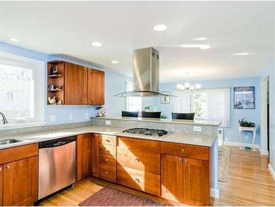 124 Greenwood Ln, Waltham, MA 02451 - photo 2