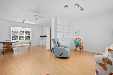 302 Fulton Ave, Rockport, TX 78382 - photo 6