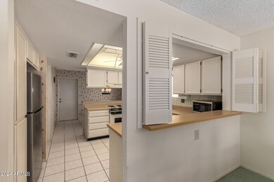 7 Kitchen