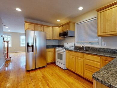 47 Alder St unit 22, Waltham, MA 02453 - photo 4