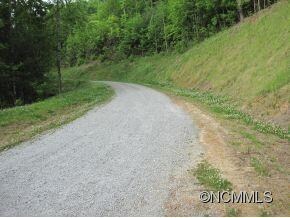 Good road, car friendly