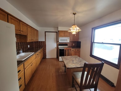 216 Center St, North Fond Du Lac, WI 54937 - photo 4