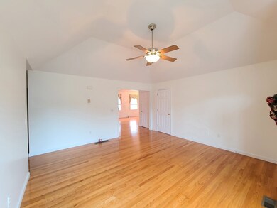 15 Dabby Way, Lowell, MA 01854 - photo 3