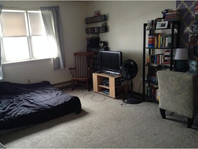 73 E Broadway unit V, Derry, NH 03038 - photo 5