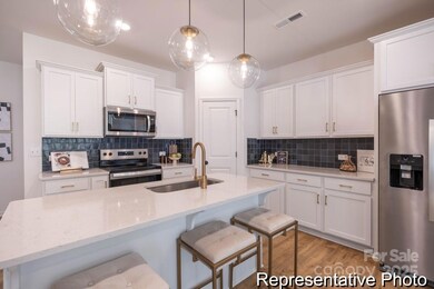 11619 Sapsucker Ln unit 65, Charlotte, NC 28215 - photo 5