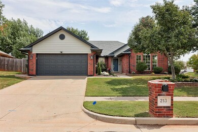213 Tecumseh Ridge Cir, Norman, OK 73069 - photo 4