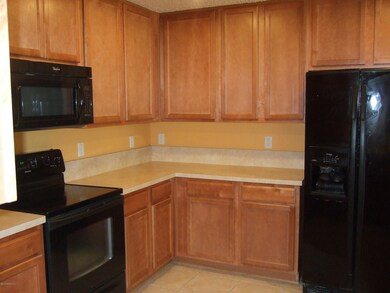 Kitchen 2.JPG