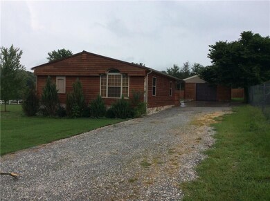 12539 Fords Rock Landing, Lowell, AR 72745 - photo 2