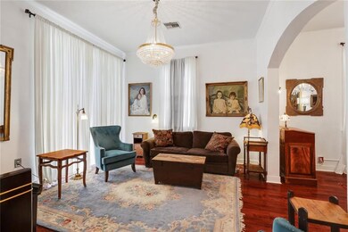 Tons of Natural Light in your Front Living Room!