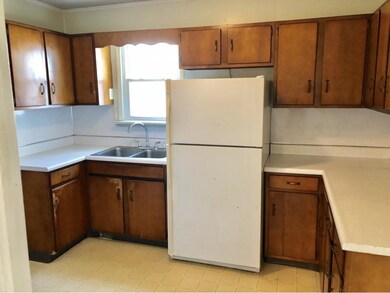 207 Young St, Johnson City, TN 37601 - photo 4