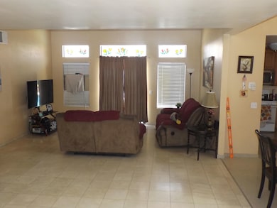 512 E Avenue Q-9, Palmdale, CA 93550 - photo 3