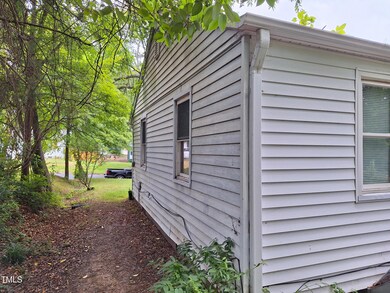 1204 Rosewood St, Durham, NC 27701 - photo 5