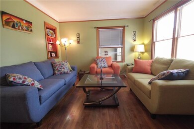 Spacious living room