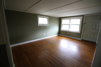 21 Mcduffee St, Rochester, NH 03867 - photo 7