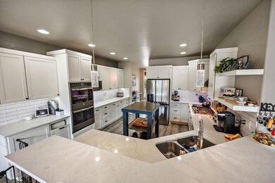 6-Kitchen