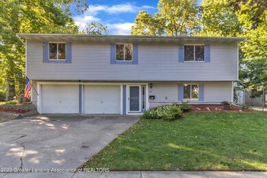 03-824-Riley-St-WindowStill-Real-Estate-