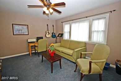 6020 Claire Dr, Elkridge, MD 21075 - photo 3