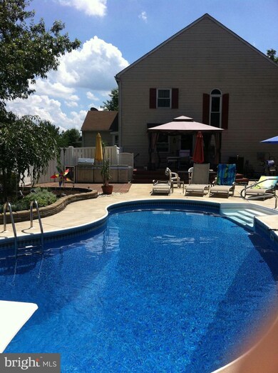 203 W 8th St, Red Hill, PA 18076 - photo 3