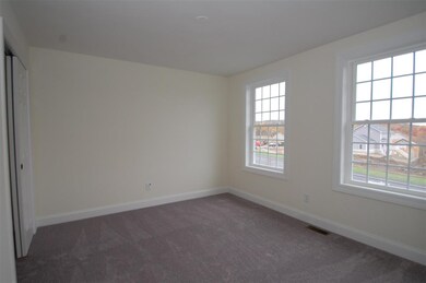 171 Brookview Dr unit 62, Hooksett, NH 03106 - photo 7