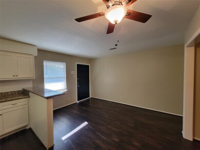 845 Beverly St unit 11, Houston, TX 77007 - photo 7