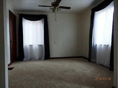 Dining Room. New neutral carpeting installed May 2