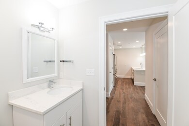 545 E 3rd St unit 8, Boston, MA 02127 - photo 4