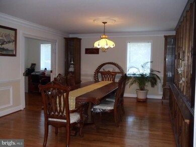 3018 Greencastle Rd, Burtonsville, MD 20866 - photo 3