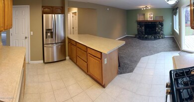 Kitchen Area Photo 2