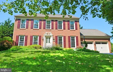 15472 Waters Creek Dr, Centreville, VA 20120 - photo 3