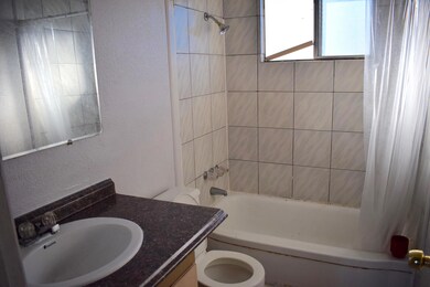 590 Iris Dr, Redding, CA 96002 - photo 7