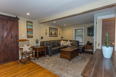 76 Collins St, Danvers, MA 01923 - photo 4