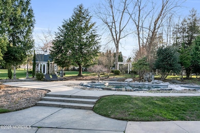 8 Woods End Rd Rumson NJ 07760 USA-016-0