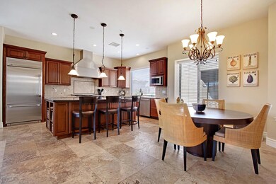 7023 E Shooting Star Way-large-016-050-D