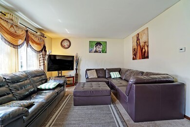 5332 Sprucewood Rd, Columbus, OH 43229 - photo 4