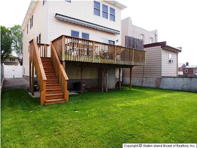 288 Mallory Ave, Staten Island, NY 10305 - photo 2