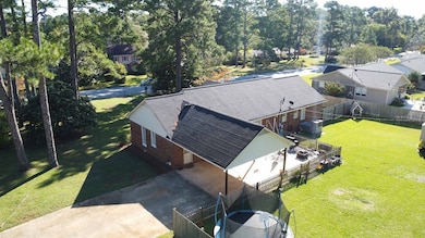 1823 W Lakeridge Dr, Albany, GA 31707 - photo 3