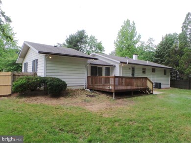 1876 Little Dr, Woodbury, NJ 08096 - photo 2