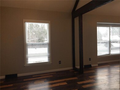 7212 Bond St, Shawnee, KS 66203 - photo 5