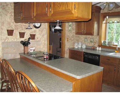 12 Rennie Dr unit 2, Blackstone, MA 01504 - photo 6