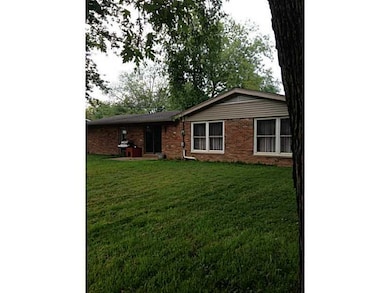 3719 Colonial Dr, Columbus, IN 47203 - photo 7