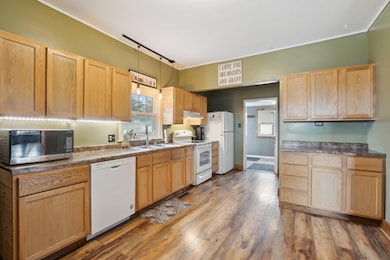 04-110 318 E Garfield St