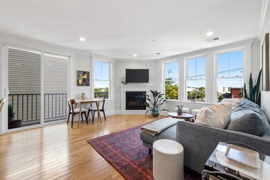 280 E Eagle St unit 3, Boston, MA 02128 - photo 2