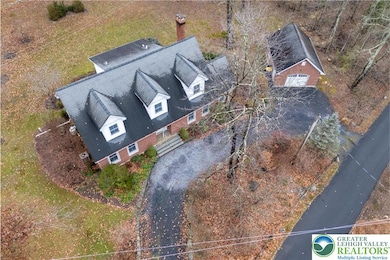 401 Echo Lake Dr, Bangor, PA 18013 - photo 3