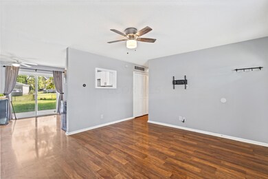 3716 Laguna Dr, Columbus, OH 43232 - photo 4