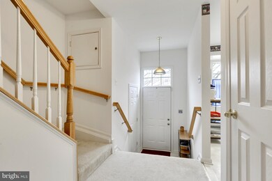 205 Frazer Dr, Purcellville, VA 20132 - photo 2