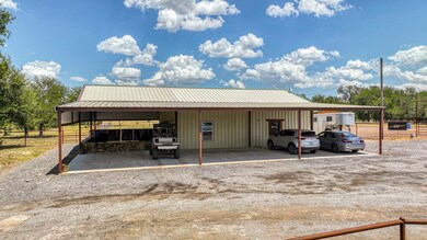 671 Carter Rd, Springtown, TX 76082 - photo 4