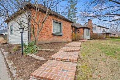 2 E Burnam Rd, Columbia, MO 65203