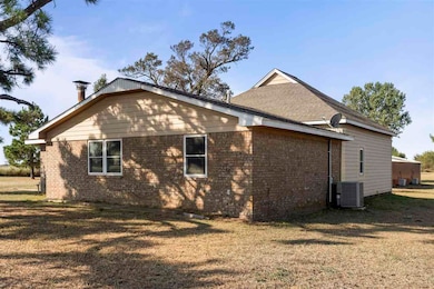 10414 N Rose Rd, Glencoe, OK 74032 - photo 2